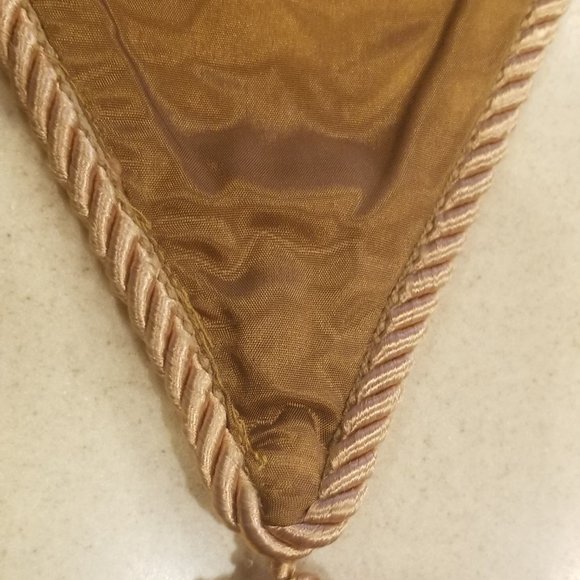 RARE AUSTIN HORN CHRISTMAS HOLIDAY RED & GOLD TABLE RUNNER CENTERPIECE TASSEL - Picture 13 of 16